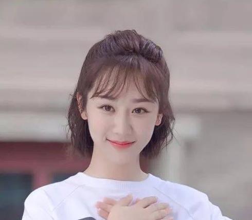 杨紫最新娱乐爆料消息,最新娱乐爆料揭秘她的生活点滴 第1张 杨紫最新娱乐爆料消息,最新娱乐爆料揭秘她的生活点滴 第1张